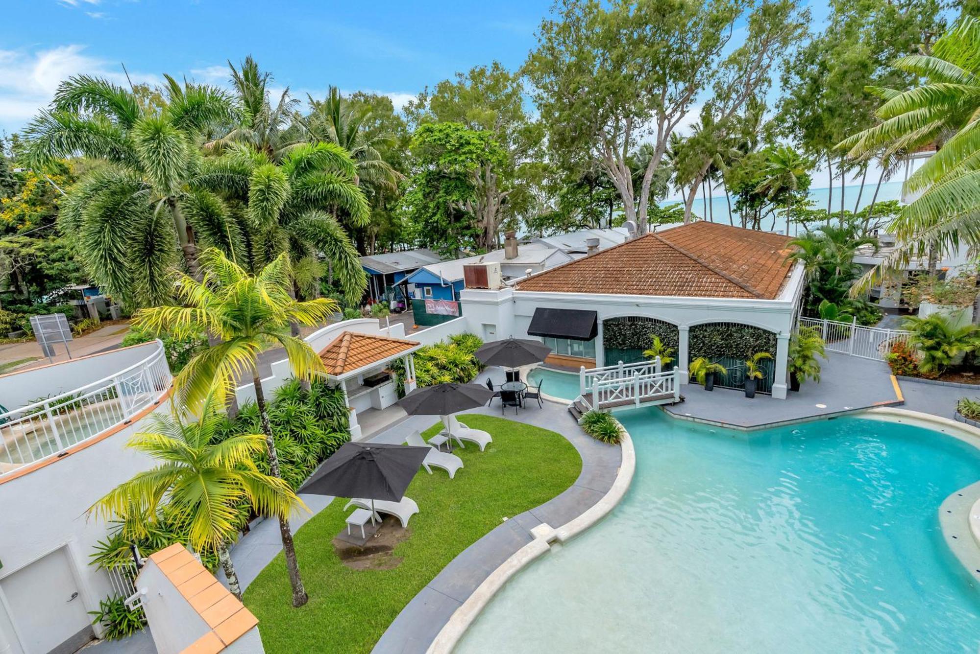 Alassio Beachfront Apartments Palm Cove Cameră foto